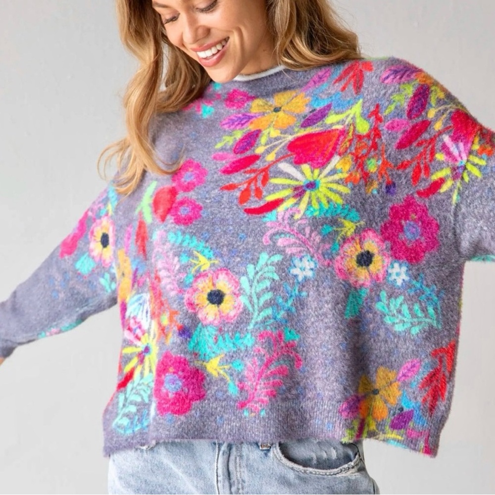 NATURAL LIFE cashmere-like fuzzy colorful floral pullover sweater size medium